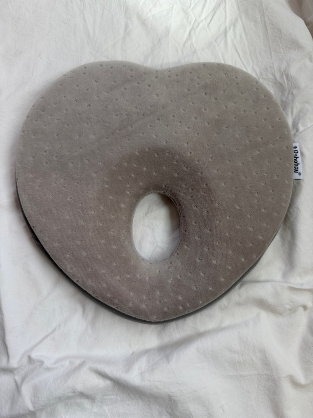 Nature Gray Heart-Shaped Baby Head Support Pillow for flathead